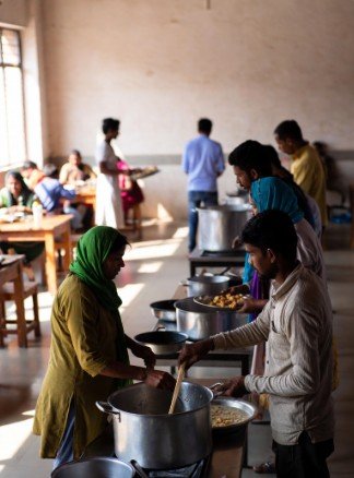 Langar Seva in Morning Light5