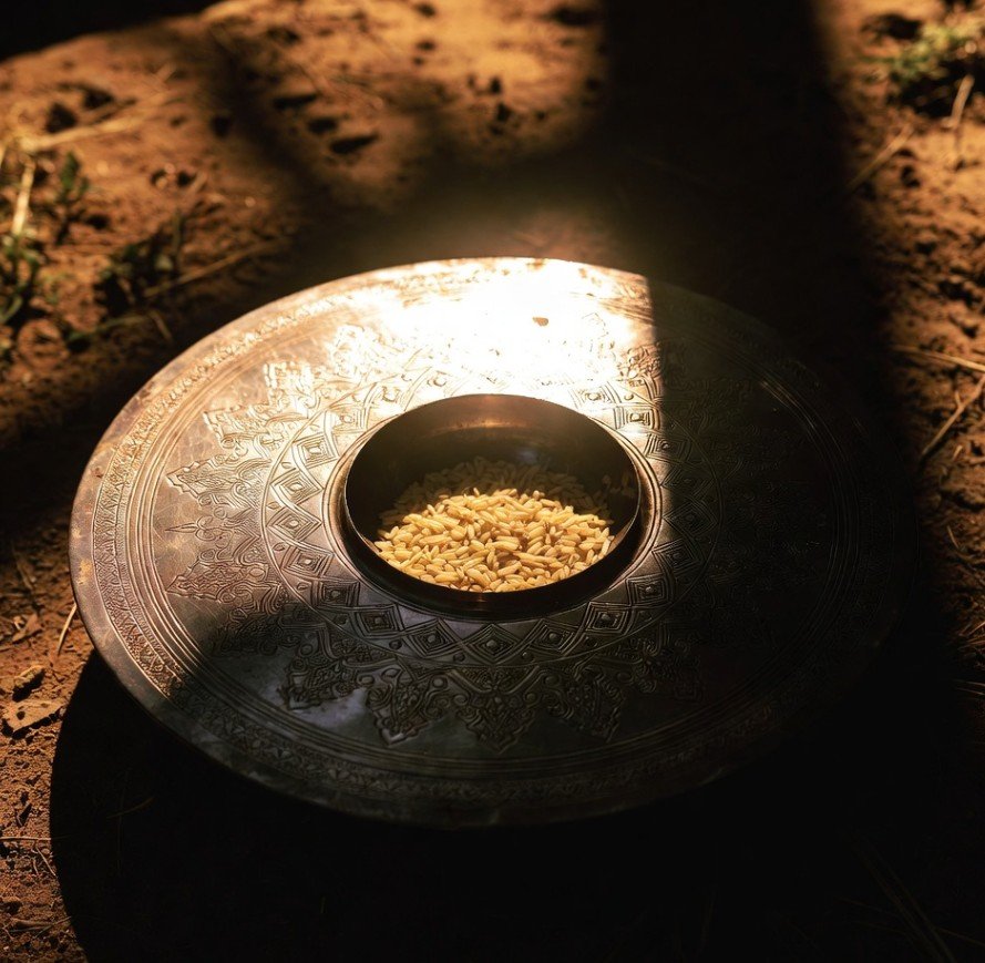 Prayer Plate with Sunlight
